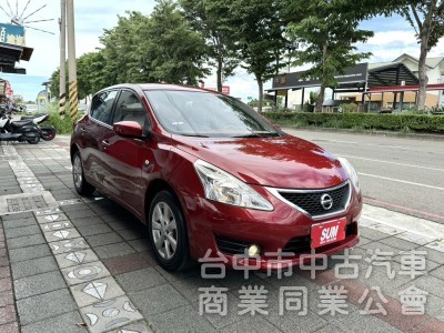 2015年 NISSAN TIIDA 5D 豪華影音版 僅跑4萬公里 恆溫 I-KEY  舒適好開高保值 代步小車首選