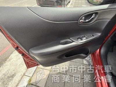 2015年 NISSAN TIIDA 5D 豪華影音版 僅跑4萬公里 恆溫 I-KEY  舒適好開高保值 代步小車首選