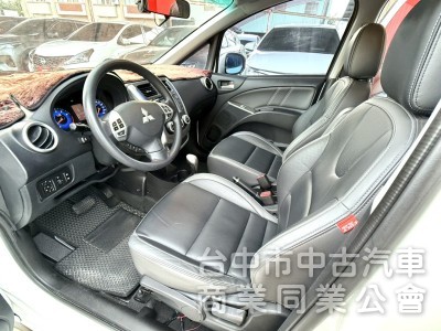 2015年 Mitsubishi Colt Plus 1.5 尊榮型 原鈑件 I-Key 恆溫空調 小型休旅時尚都會小車