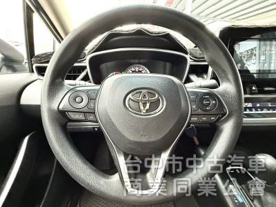 2019年 TOYOTA  Altis  1.8  豪華版 選配原廠影音 ACC 恆溫 定速 妥善率高 好入手的國民神車