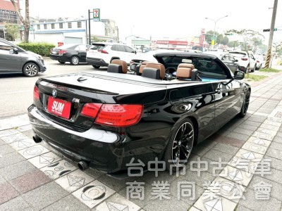 010年 BMW  335i Convertible 雙門硬頂敞篷轎跑 大馬力 市場稀有車種 魅力十足 開出去就是帥