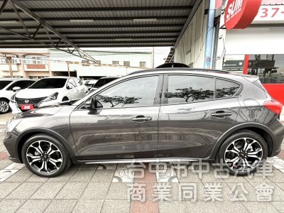 2021年 FORD  Focus  Active 任性版 原鈑件 僅跑3萬公里 ACC  B&O音響 超保值 時尚小車