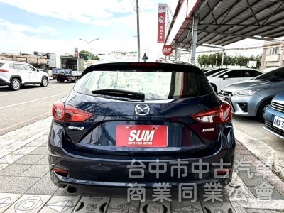 2019年 Mazda 3 5D 2.0 尊榮安全版 原鈑件 ACC跟車 恆溫 電動座椅 魂動美型設計 年輕人的愛款