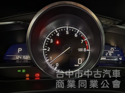 2019年 Mazda 3 5D 2.0 尊榮安全版 原鈑件 ACC跟車 恆溫 電動座椅 魂動美型設計 年輕人的愛款