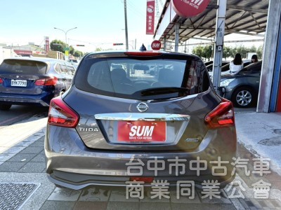 2018年 Nissan TIIDA 5D 1.6 豪華版 原鈑件 影音藍芽 盲點偵測 數位電視 省油省稅 小車大空間