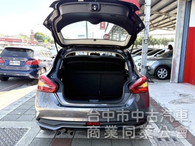 2018年 Nissan TIIDA 5D 1.6 豪華版 原鈑件 影音藍芽 盲點偵測 數位電視 省油省稅 小車大空間