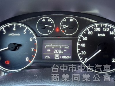 2018年 Nissan TIIDA 5D 1.6 豪華版 原鈑件 影音藍芽 盲點偵測 數位電視 省油省稅 小車大空間