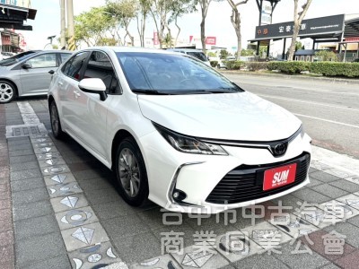 2021年式 TOYOTA Altis 1.8 豪華版 選配原廠影音 ACC跟車 定速 恆溫 代步首選 平價國民神車