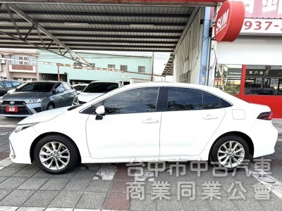 2021年式 TOYOTA Altis 1.8 豪華版 選配原廠影音 ACC跟車 定速 恆溫 代步首選 平價國民神車