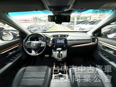 2019年 HONDA CR-V 1.5S 原鈑件 渦輪增壓 ACC 全景天窗 電尾門 空間超大又省油 市場熱銷運動休旅