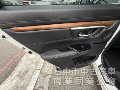 2019年 HONDA CR-V 1.5S 原鈑件 渦輪增壓 ACC 全景天窗 電尾門 空間超大又省油 市場熱銷運動休旅