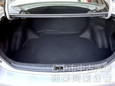 2011年 TOYOTA  Altis  1.8  E版 一手車 原鈑件 恆溫 定速 超美車況 好保養 通勤代步最佳選擇