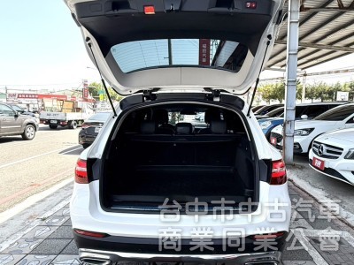 2019年 M-Benz GLC 220d 4MATIC 柴油 總代理 原鈑件 環景影像 電動座椅 豪華大空間運動休旅車