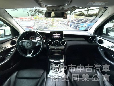 2019年 M-Benz GLC 220d 4MATIC 柴油 總代理 原鈑件 環景影像 電動座椅 豪華大空間運動休旅車