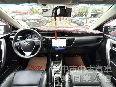 2015年 Toyota Altis 1.8 經典版 原鈑件 只跑7萬 恆溫 定速 升級9吋安卓機及配件 通勤族代步首選