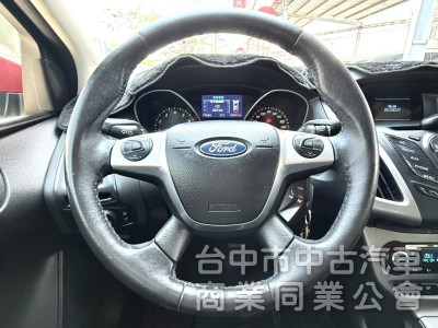 2013年 FORD Focus 5D 1.6 汽油時尚型 認證車 雙區恆溫 循跡防滑 空間大 高CP值的都會代步小車