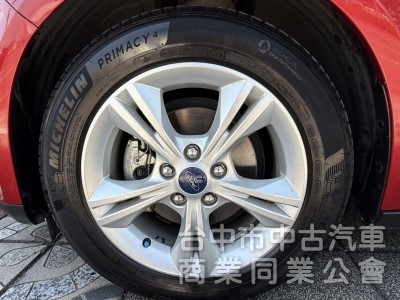 2013年 FORD Focus 5D 1.6 汽油時尚型 認證車 雙區恆溫 循跡防滑 空間大 高CP值的都會代步小車
