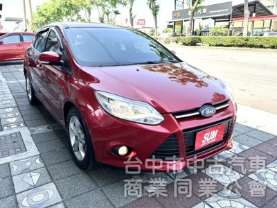 2013年 FORD Focus 5D 1.6 汽油時尚型 認證車 雙區恆溫 循跡防滑 空間大 高CP值的都會代步小車