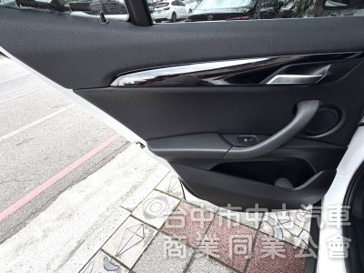 2020年式 BMW  X2 sDrive 18i M-Sport 總代理 原鈑件 僅跑6萬 稀有釋出 德系進口跨界休旅