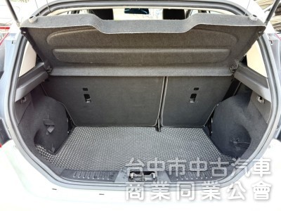 2015年 FORD Fiesta 1.0  S版 運動型 原鈑件 渦輪加持 恆溫空調 I-Key  城市優質代步小車