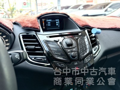 2015年 FORD Fiesta 1.0  S版 運動型 原鈑件 渦輪加持 恆溫空調 I-Key  城市優質代步小車