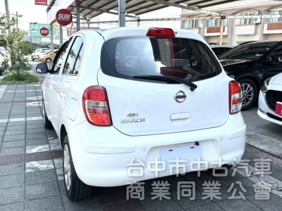 2015年 Nissan March 1.5 傳奇版 原鈑件 衛星導航 倒車顯影 加值安卓機 外型可愛 城市代步小車