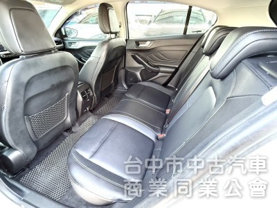 2019年 Ford Focus 5D 時尚經典型 1.5渦輪 原鈑件 僅跑5萬公里  市場最夯的五門小鋼砲