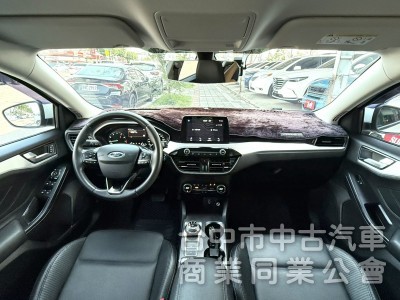 2019年 Ford Focus 5D 時尚經典型 1.5渦輪 原鈑件 僅跑5萬公里  市場最夯的五門小鋼砲