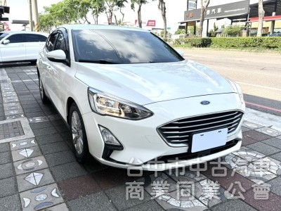 2019年 Ford Focus 5D 時尚經典型 1.5渦輪 原鈑件 僅跑5萬公里  市場最夯的五門小鋼砲