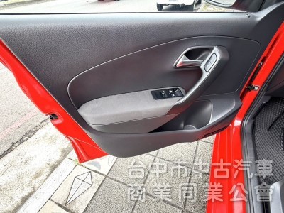 2014年 福斯 POLO HB 1.6 CL 原鈑件 升級大螢幕安卓機 好開省油 小資女的最佳時尚代步小車