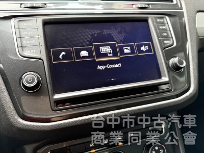 2017年 福斯 Tiguan 280 TSI Smartline  1.4 渦輪 原鈑件 大空間大馬力 新世代運動休旅