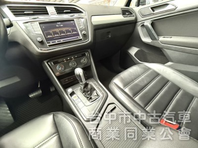 2017年 福斯 Tiguan 280 TSI Smartline  1.4 渦輪 原鈑件 大空間大馬力 新世代運動休旅