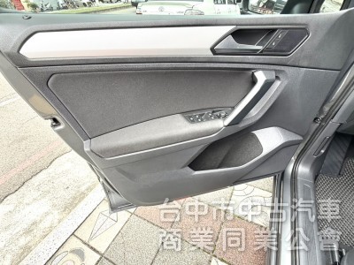 2017年 福斯 Tiguan 280 TSI Smartline  1.4 渦輪 原鈑件 大空間大馬力 新世代運動休旅