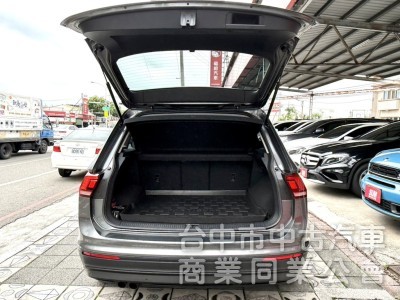 2017年 福斯 Tiguan 280 TSI Smartline  1.4 渦輪 原鈑件 大空間大馬力 新世代運動休旅