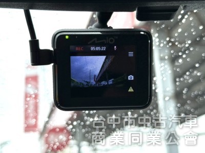 2018年 Nissan Livina 1.6 豪華版 恆溫 原廠影音 車頂行李架 舒適大空間 市場熱銷五門掀背小休旅