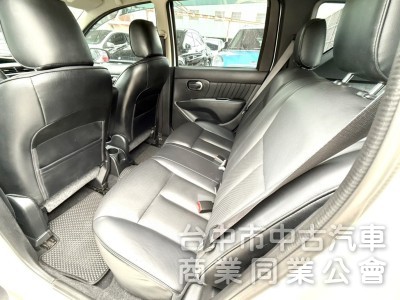 2018年 Nissan Livina 1.6 豪華版 恆溫 原廠影音 車頂行李架 舒適大空間 市場熱銷五門掀背小休旅