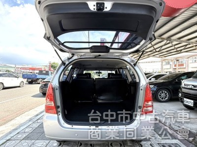 2012年 TOYOTA INNOVA 2.0 自排 J版 原鈑件 只跑8萬公里 衛星導航 加裝皮椅 鋁圈 客貨兩用車