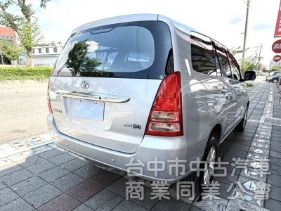 2012年 TOYOTA INNOVA 2.0 自排 J版 原鈑件 只跑8萬公里 衛星導航 加裝皮椅 鋁圈 客貨兩用車