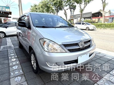 2012年 TOYOTA INNOVA 2.0 自排 J版 原鈑件 只跑8萬公里 衛星導航 加裝皮椅 鋁圈 客貨兩用車
