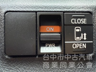 2022年 Toyota Sienta 5人座 1.8 豪華+版 原鈑件 I-Key 恆溫 電動側滑門 國產跨界休旅車