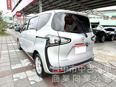 2022年 Toyota Sienta 5人座 1.8 豪華+版 原鈑件 I-Key 恆溫 電動側滑門 國產跨界休旅車