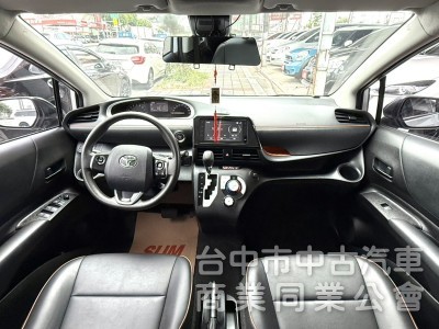 2022年 Toyota Sienta 5人座 1.8 豪華+版 原鈑件 I-Key 恆溫 電動側滑門 國產跨界休旅車
