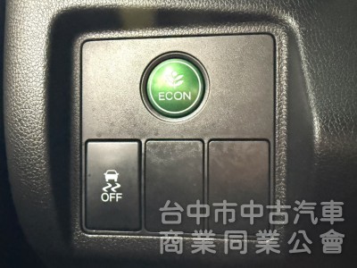 2017年式 Honda HR-V 1.8 頂級S版 原鈑件 僅跑5萬公里 加裝環景系統 適合在都市穿梭跨界輕休旅