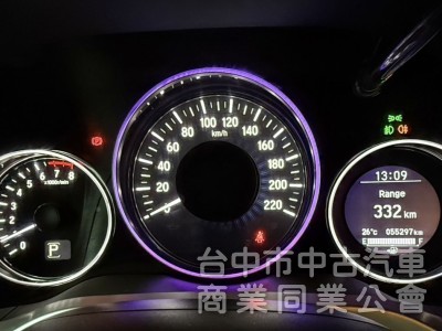 2017年式 Honda HR-V 1.8 頂級S版 原鈑件 僅跑5萬公里 加裝環景系統 適合在都市穿梭跨界輕休旅