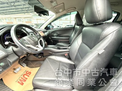 2017年式 Honda HR-V 1.8 頂級S版 原鈑件 僅跑5萬公里 加裝環景系統 適合在都市穿梭跨界輕休旅