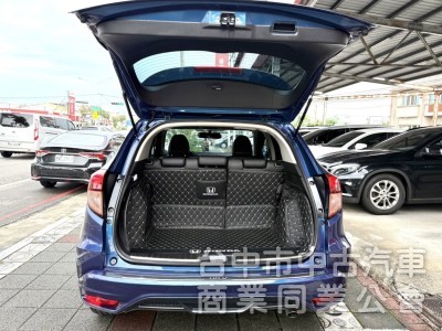 2017年式 Honda HR-V 1.8 頂級S版 原鈑件 僅跑5萬公里 加裝環景系統 適合在都市穿梭跨界輕休旅