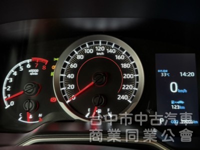 2023年 Toyota Altis 1.8 尊爵版 原鈑件 里程3萬 ACC I-Key 定速 車道偏離 熱門房車首選