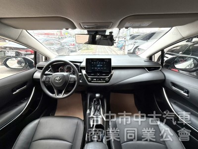 2023年 Toyota Altis 1.8 尊爵版 原鈑件 里程3萬 ACC I-Key 定速 車道偏離 熱門房車首選