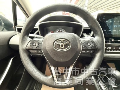 2023年 Toyota Altis 1.8 尊爵版 原鈑件 里程3萬 ACC I-Key 定速 車道偏離 熱門房車首選