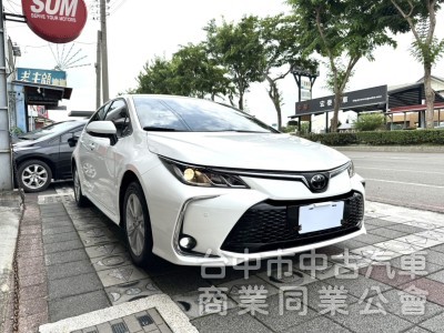 2023年 Toyota Altis 1.8 尊爵版 原鈑件 里程3萬 ACC I-Key 定速 車道偏離 熱門房車首選